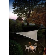 Voile triangulaire 3 m de côté avec 75 leds solaires intégrées dans le contour du voile