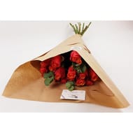 15 roses 50 cm asso + 3 eucalyptus bouton 3,8 cm fete artisan fleurist