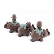Bouddha enfant sur elephant assortiment