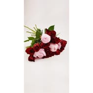 12 Roses 50 cm bouton 3.8 cm + 3 pivoines fete