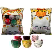 Coussin kawaii avec 6 mini peluches maneki neko