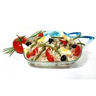 Salade Niçoise riz, thon, haricots verts, oeufs et olives