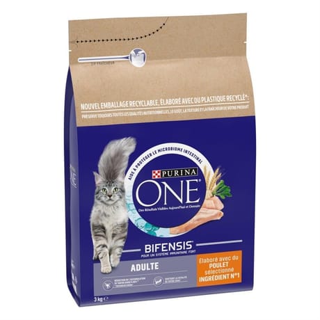 Purina one croquettes pour chat adulte - au poulet et céréales complètes - 3 KG