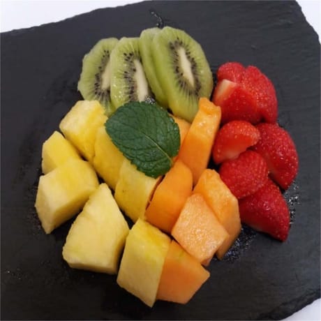 Quatuor de fraise (ananas, fraise, kiwi, melon)