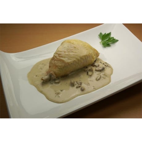 Chapon fondant et sa sauce forestière et ses cèpes