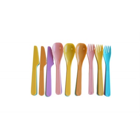 Couverts reutilisables couleurs ass x18