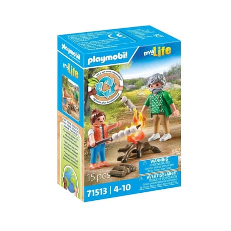 71513 Grand-père petite fille et feu de camp