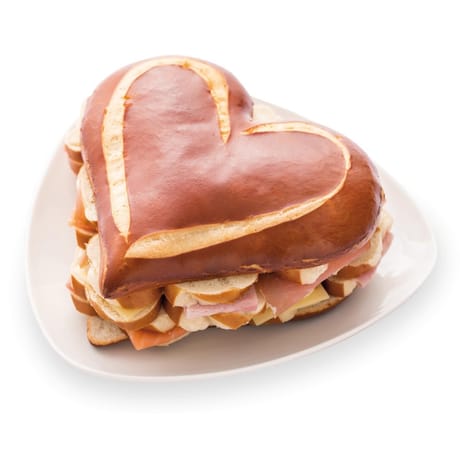 Coeur garni 20 toasts ( saumon fumé, jambon cuit, bacon ) 520g