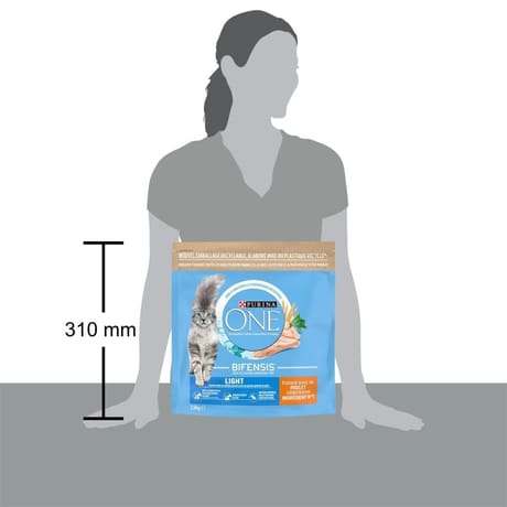 PURINA ONE Light Croquettes pour chat adulte au Poulet et au Blé - 1,5kg