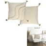 Coussin beige et blanc a pompons 40x40cm