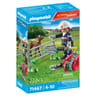 71467 Pompier avec faon à sauver