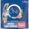Purina one croquettes pour chat adulte stérilisé au saumon et céréales complètes 1,5 KG